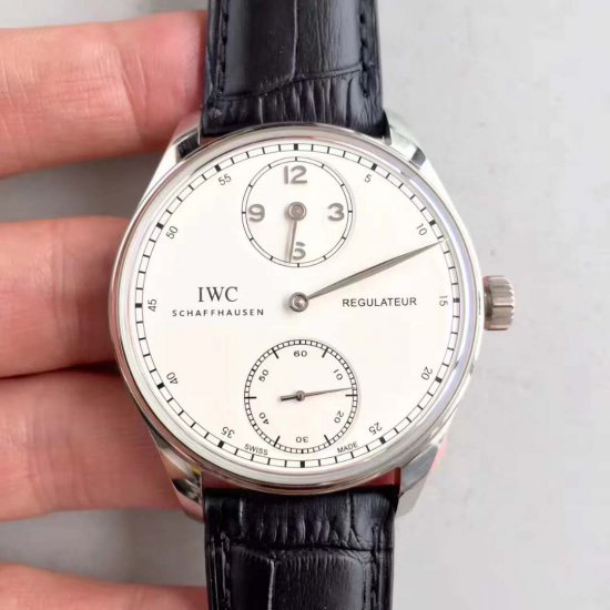 IWCはIW544403ポルトガル語