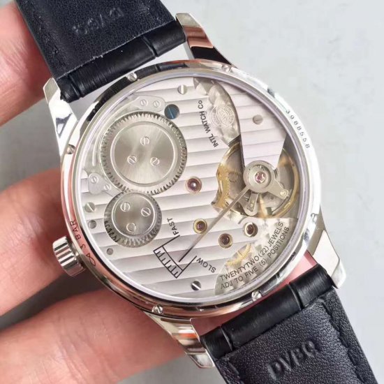 IWCはIW544403ポルトガル語